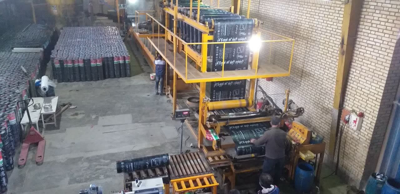 خط تولید ایزوگام در کارخانه